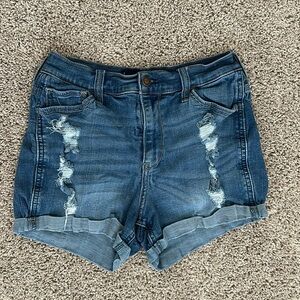 Hollister High Rise Shorts 3”